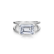 Load image into Gallery viewer, Floating Emerald Split Shank Ring-R0594CLP