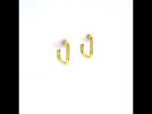 Load and play video in Gallery viewer, 15mm x 11mm Rectangle Hoop Earrings-E0630CLG
